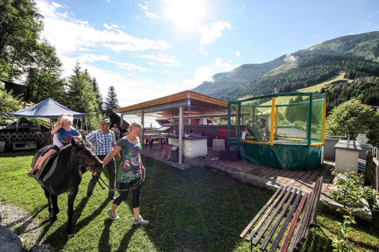 Talheimer Grias Di & Hoamat Since 1958 Inklusive Therme Tauern Spa & Jokercard Saalbach Exterior foto